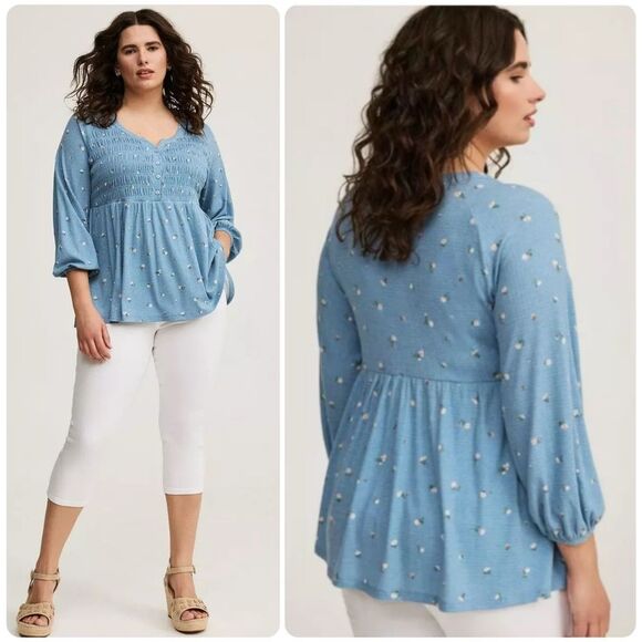 NWT Torrid Smocked Henley Babydoll Top in Mia Ditsy Floral Mountain Spring-Large - Picture 1 of 6